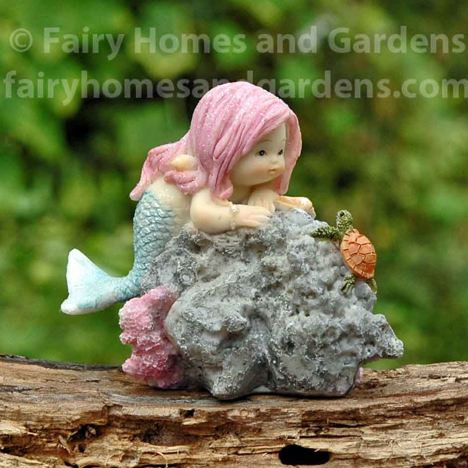 Little Mermaid with Baby Sea Turtle