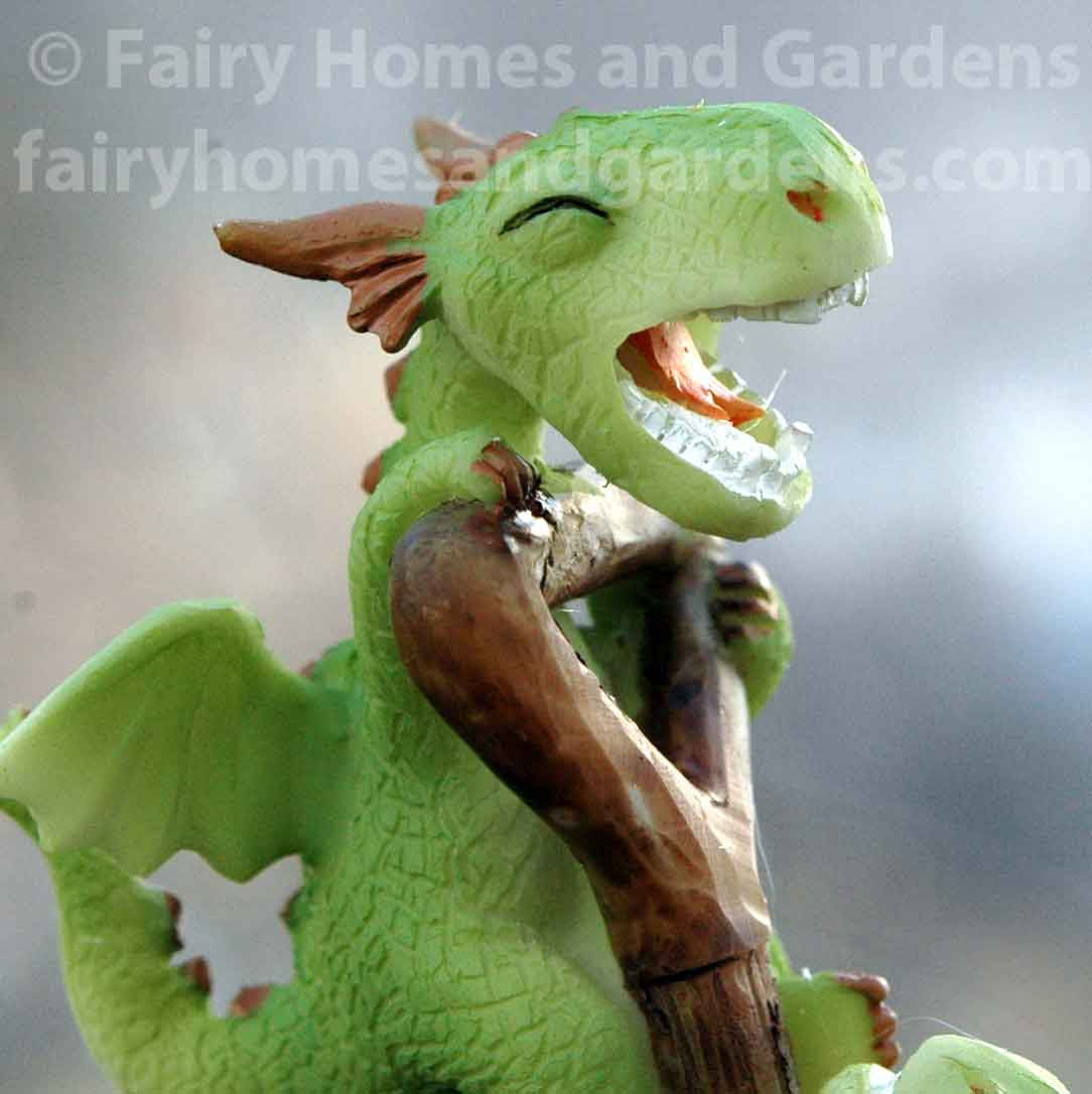 Miniature Digging Dragon Figurine - Close Up View