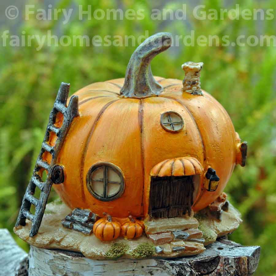 Miniature Pumpkin fairy Cottage Collectible