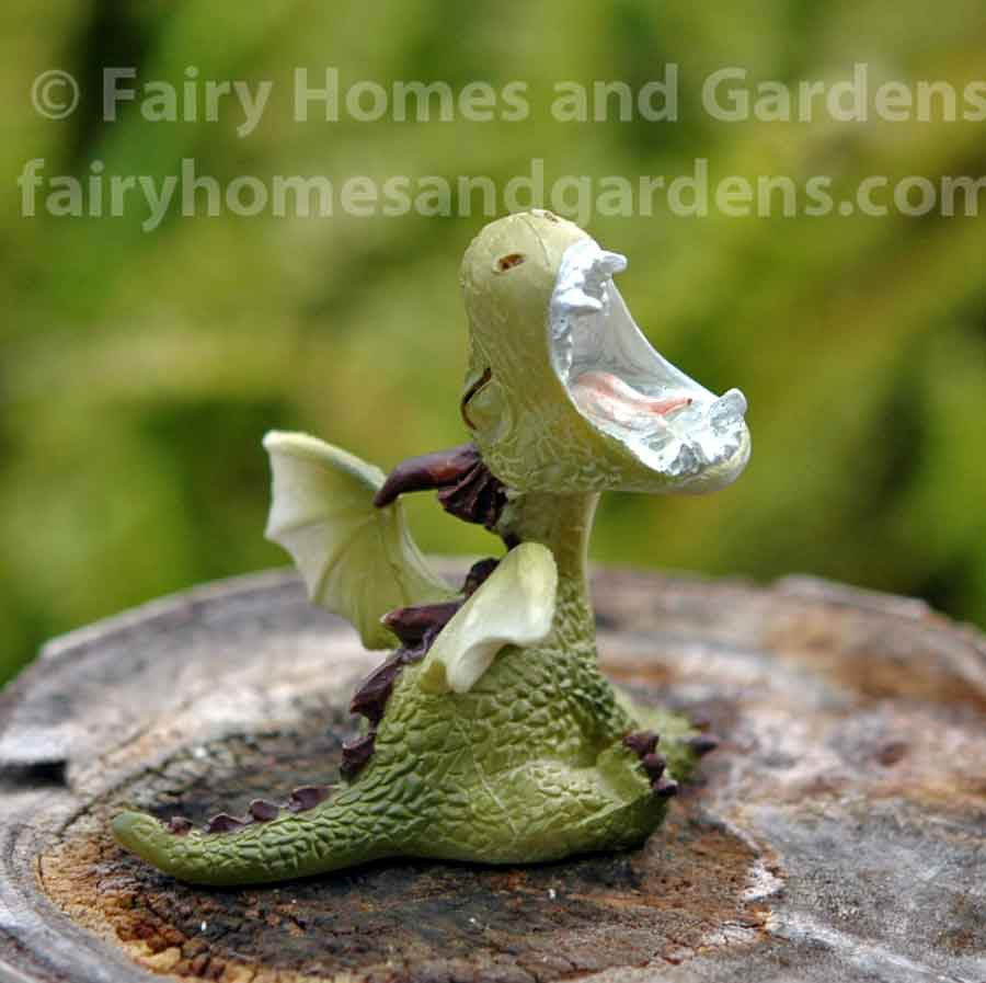 Miniature Dragon Roaring