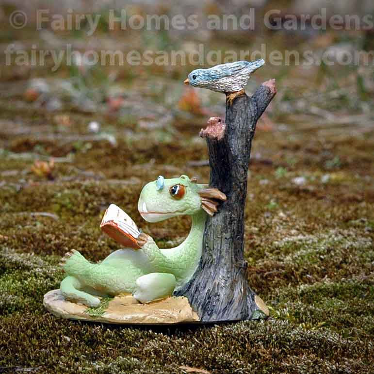 Top Collection Dragon 'Scaley'  Reading a Book