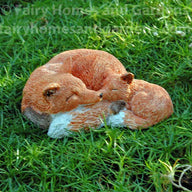 Top Collection Mama Fox and Baby Figurine