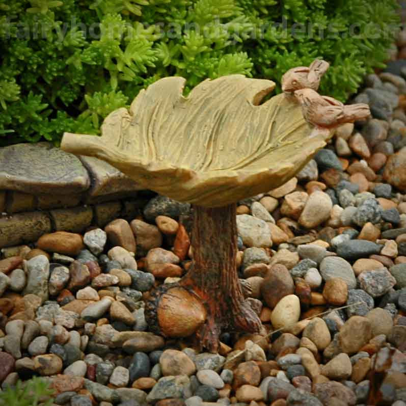 Woodland Knoll Leaf Birdbath