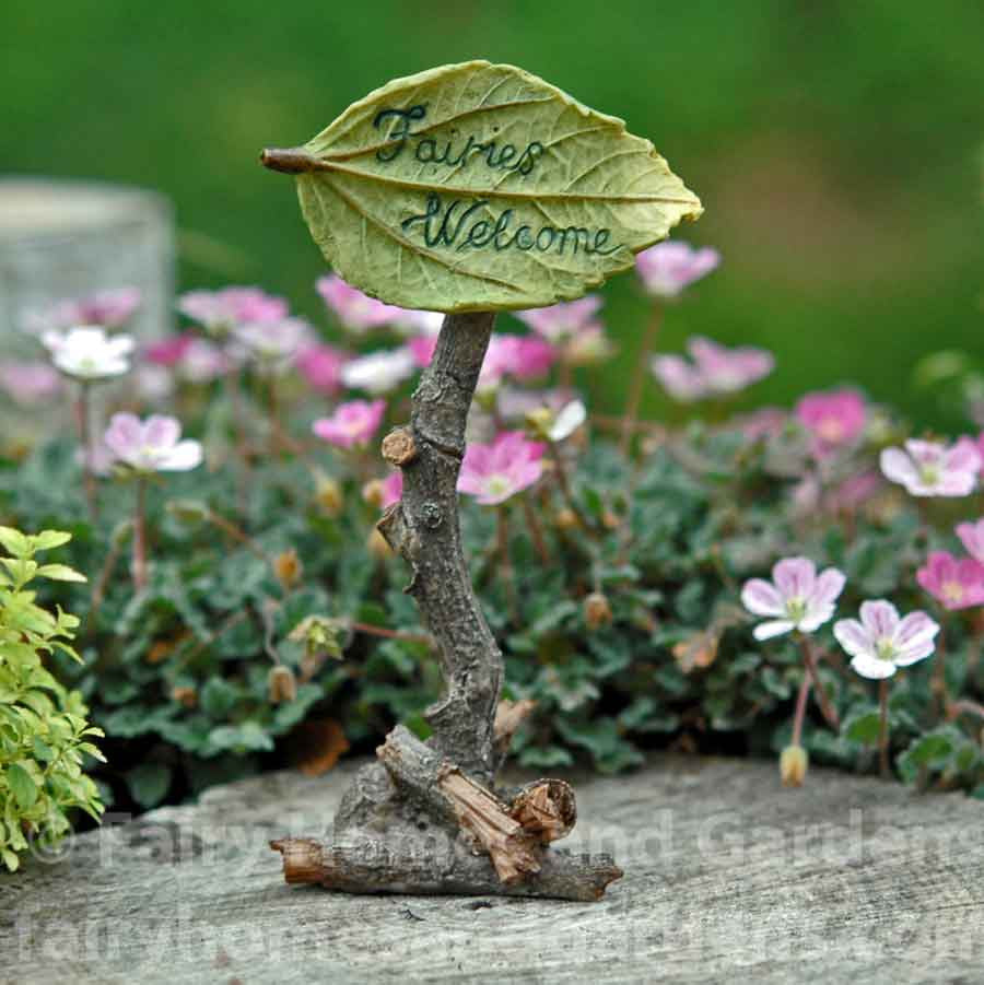 Miniature "Fairies Welcome" Sign