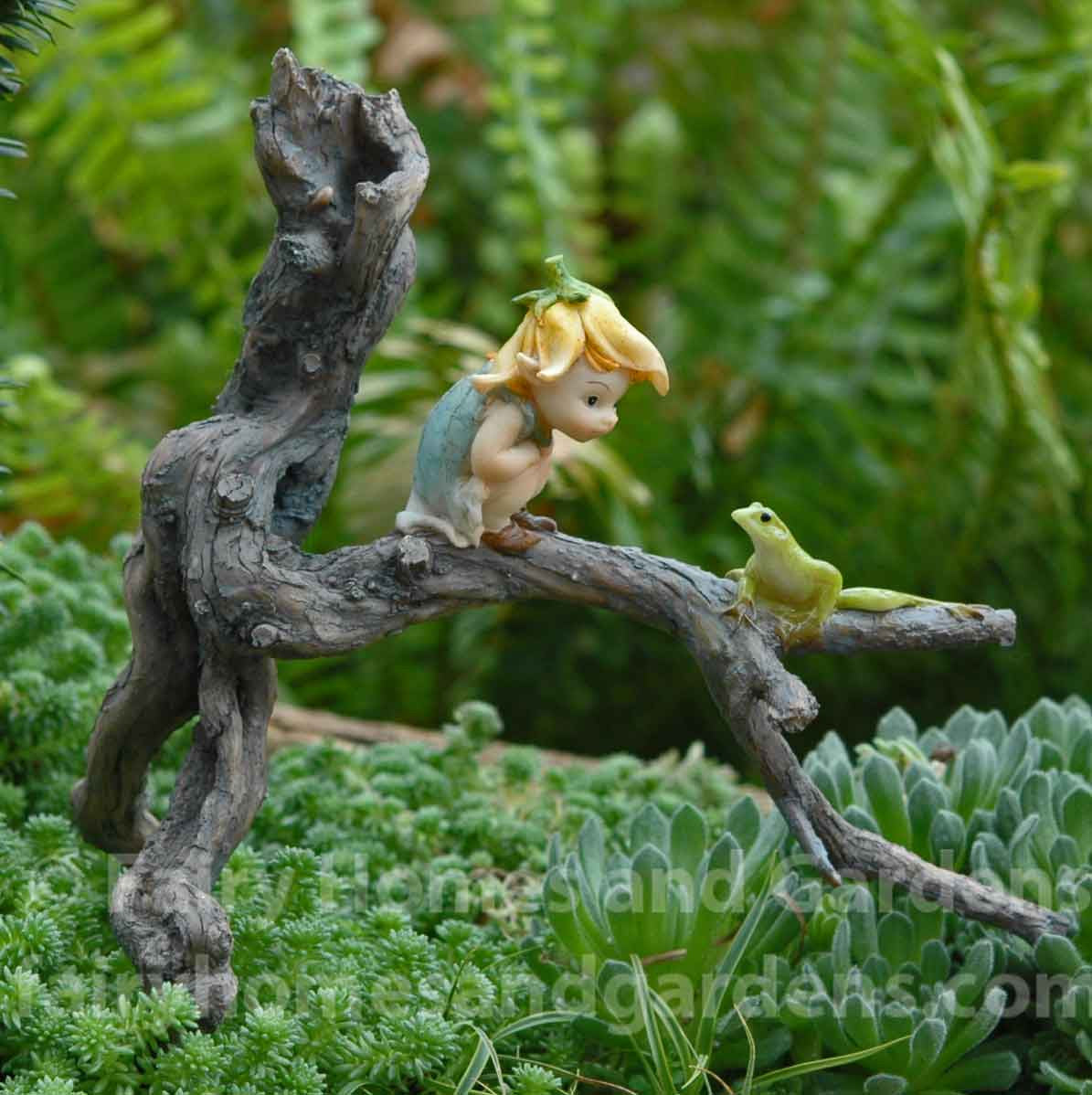 Miniature Garden Sprite with Tree Frog